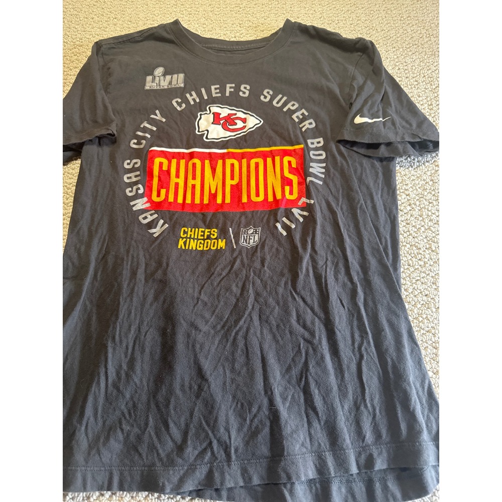 Nike Kansas City Chiefs Super Bowl LVII Champions T-Shirt Black Small NFL Tee